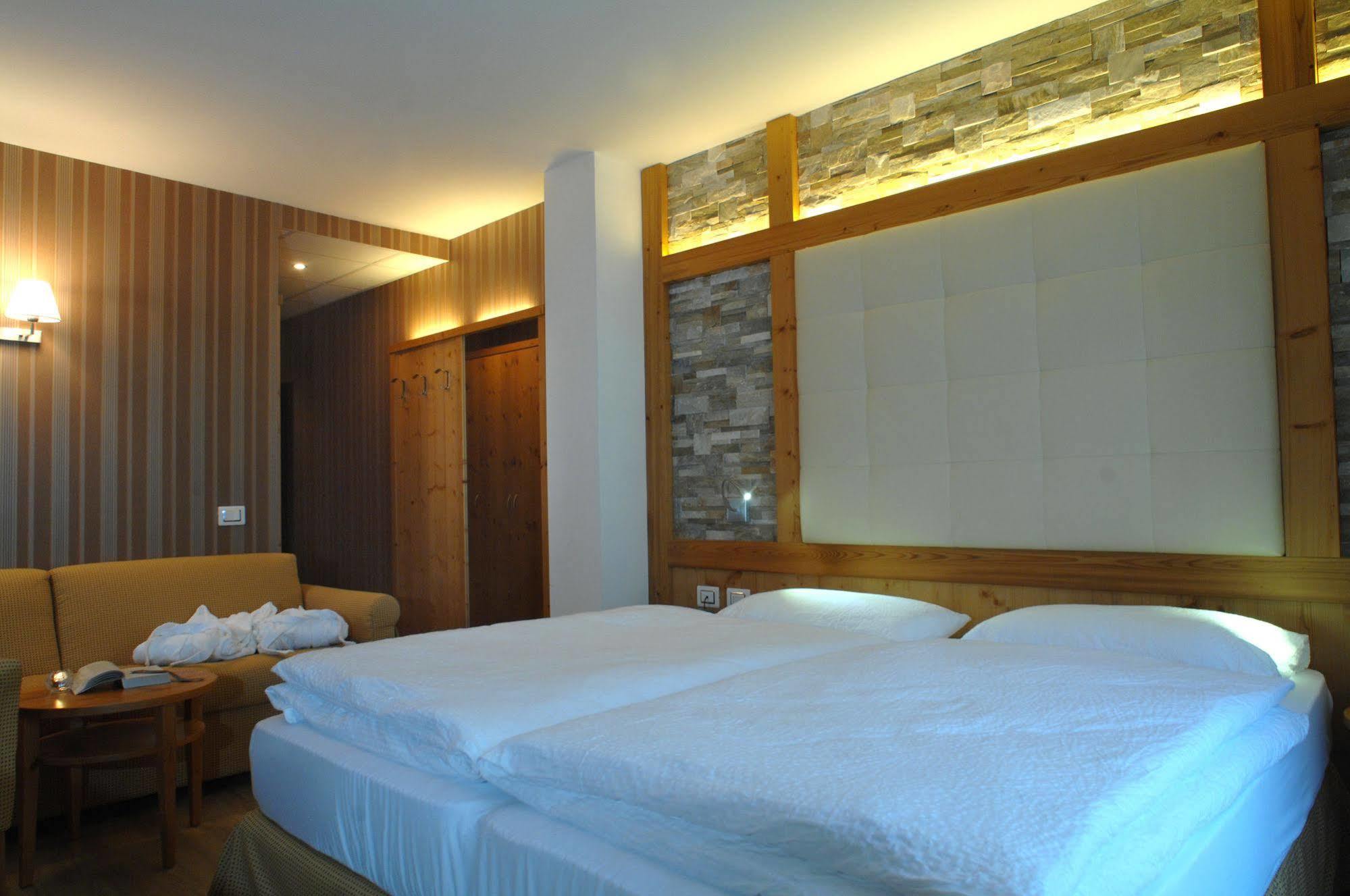 Cimon Dolomites Hotel Predazzo Esterno foto